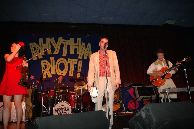 min 2006 11 24 riot 134